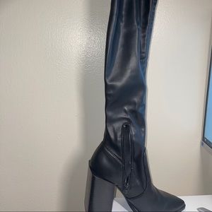 Size 5.5 New Steve Madden boots